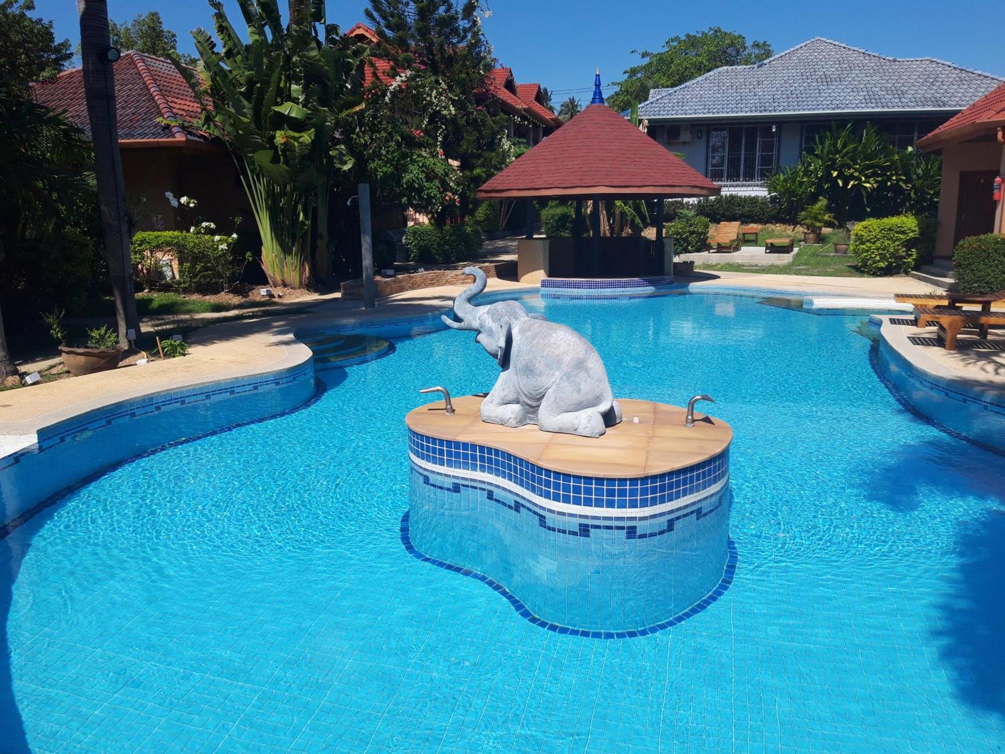 The Pace Phuket Boutique Resort Rawai Dış mekan fotoğraf